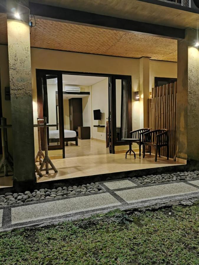 Dalia Budget Hotel Senggigi Exterior foto
